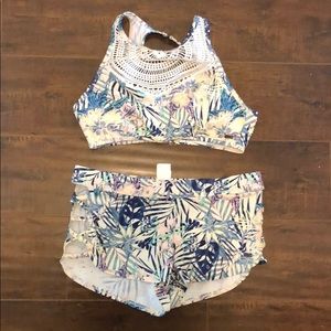 Roxy 2 piece large NWOT